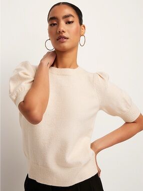 Cream Puff-Sleeve Short-Sleeve Sweater Top
